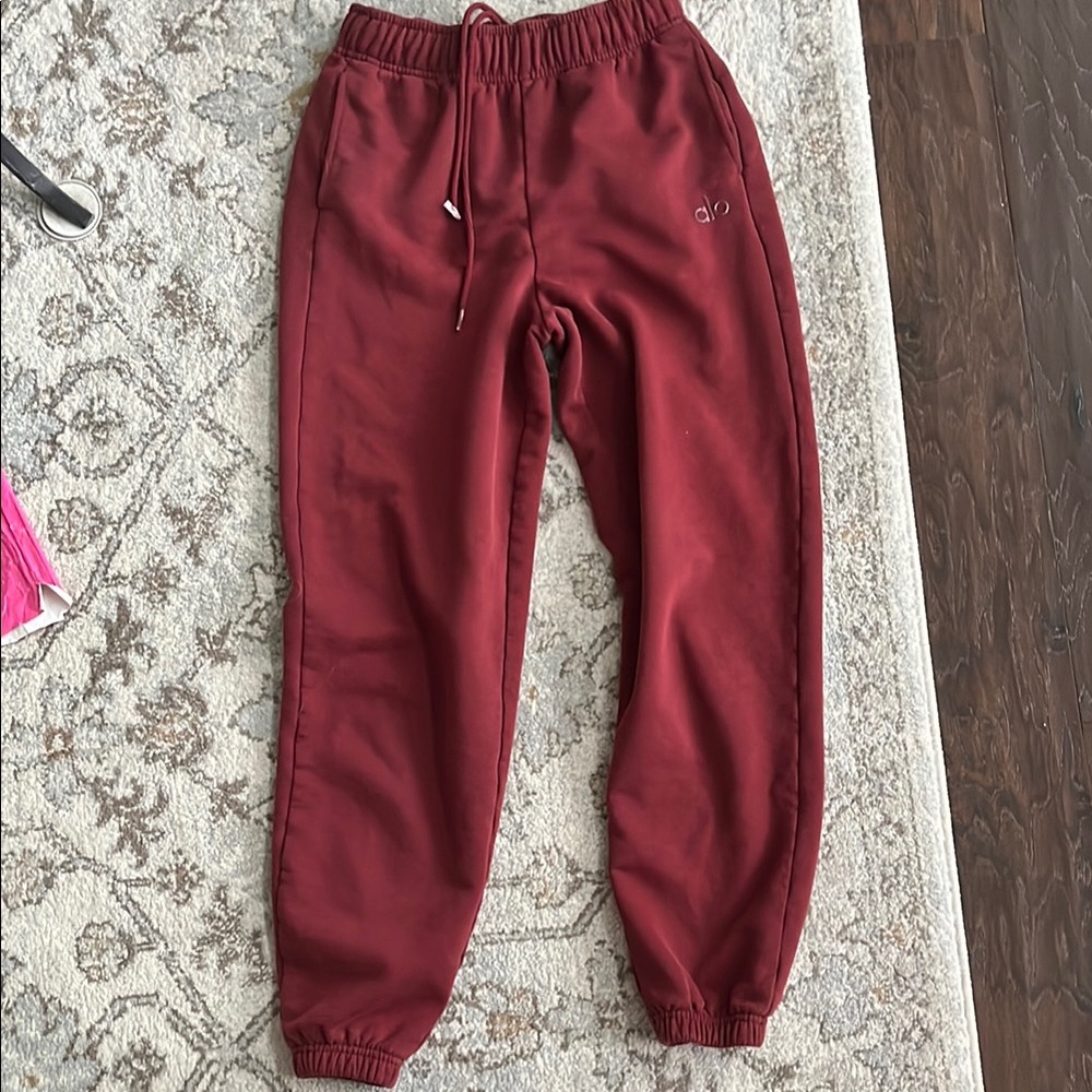 ALO Yoga Womens Maroon Joggers